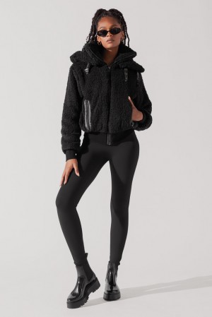 POPFLEX The Kinsley Bomber Jacket in Faux Sherpa Schwarz | 59UMSNAPF