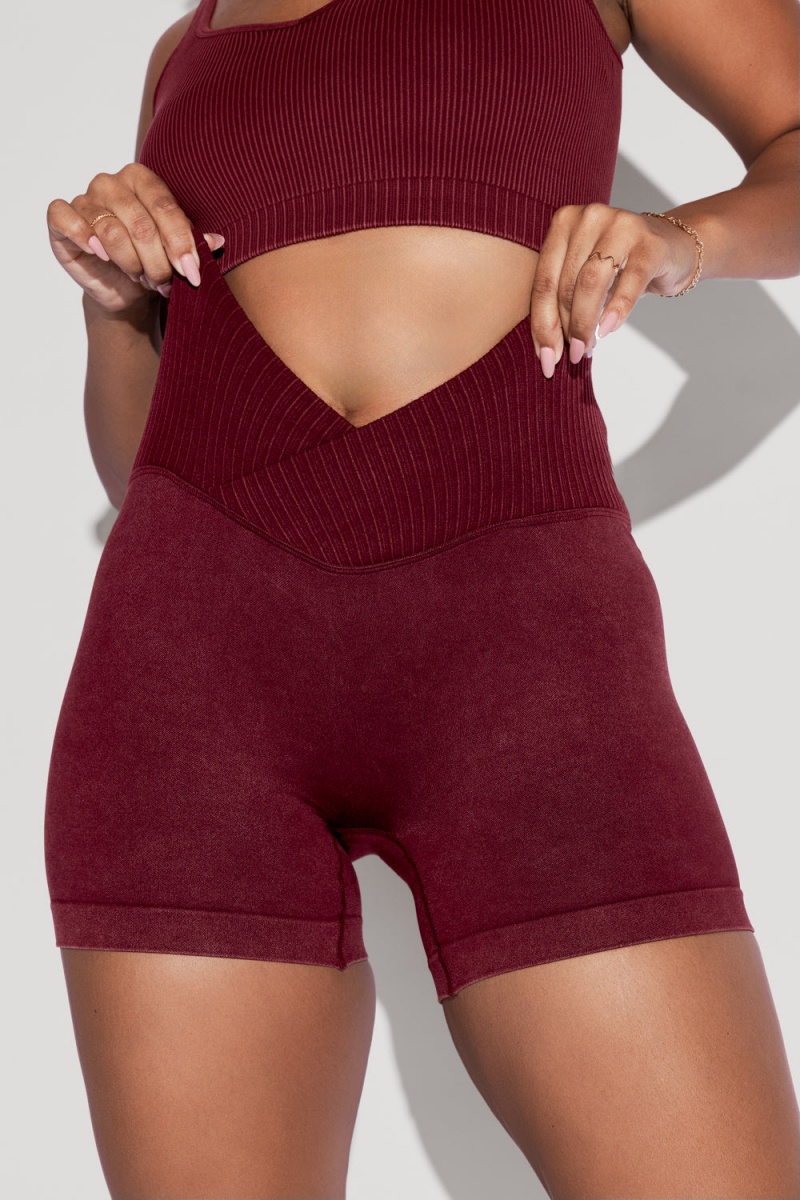 POPFLEX Crisscross Hourglass® Seamless Midi Shorts Garnet | 75GUIQWAF